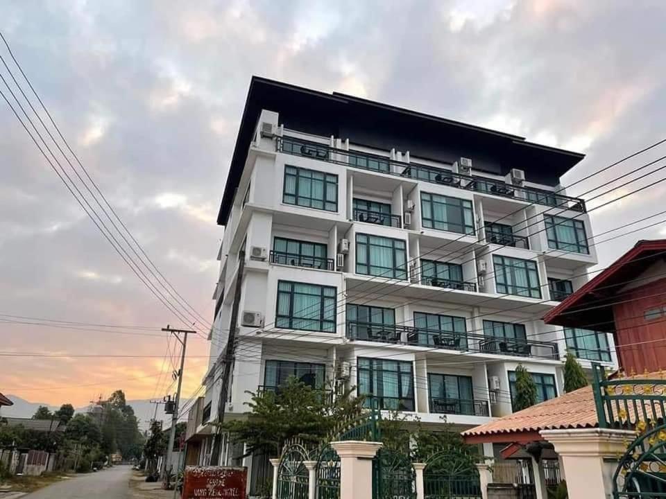 Vang Vieng Topview Hotel Εξωτερικό φωτογραφία