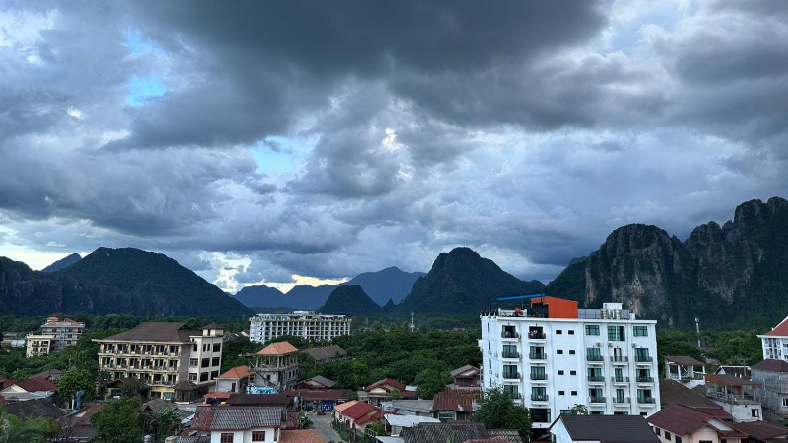 Vang Vieng Topview Hotel Εξωτερικό φωτογραφία